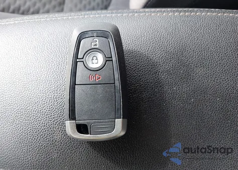 2020 Ford Escape Se z USA, uszkodzony, nr VIN 1FMCU0G68LUB66190